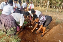 kiine-girls-environmental-club-led-by-the-deputy-mrs-naomi-chania-3